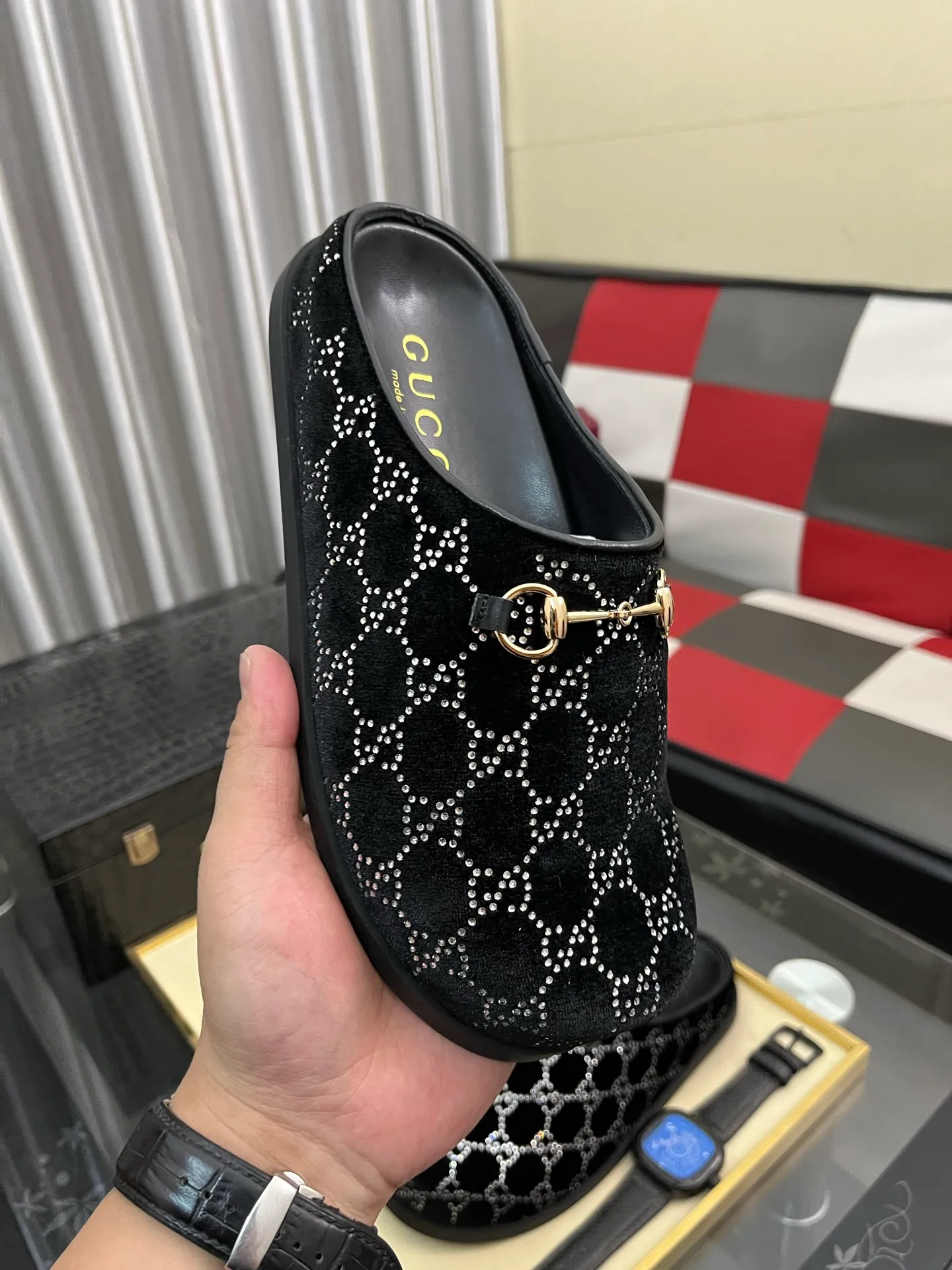 Ex-factory price: 460⌚️⌚️[Gucci] 2025 new season half-slip men's shoes, made of Italian imported first-layer frosted cowhide➕sheepskin lining, original hardware buckle, original combination of wear-resistant outsole, real shot 🎬 very comfortable on the feet, 4️⃣ colors available in sizes 38-44